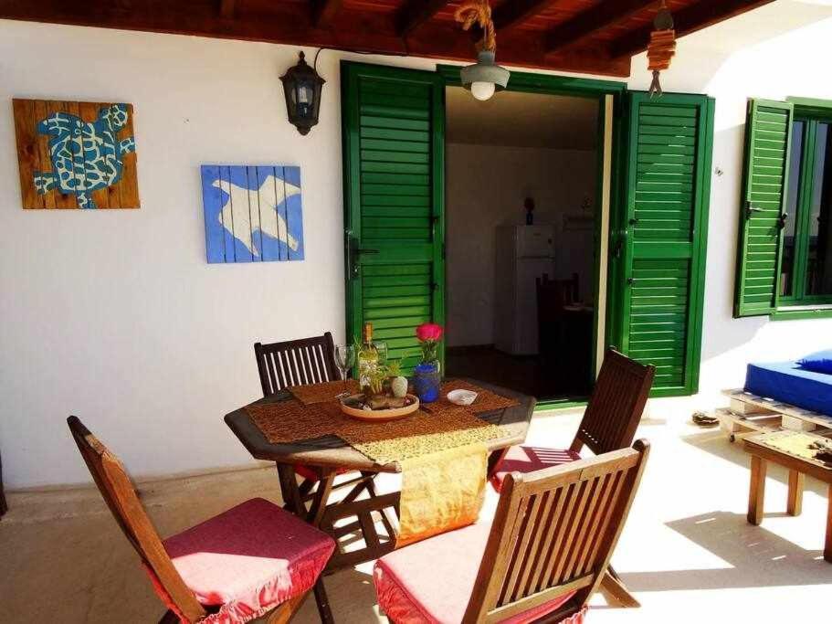Apartamento Vacacional Pescaito En Playa Quemada Apartment Exterior photo